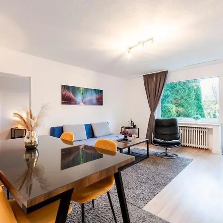 Chillcouture Chillen An Der Zeche Zollverein, Chilling At Zeche Zollverein Close To Downtown