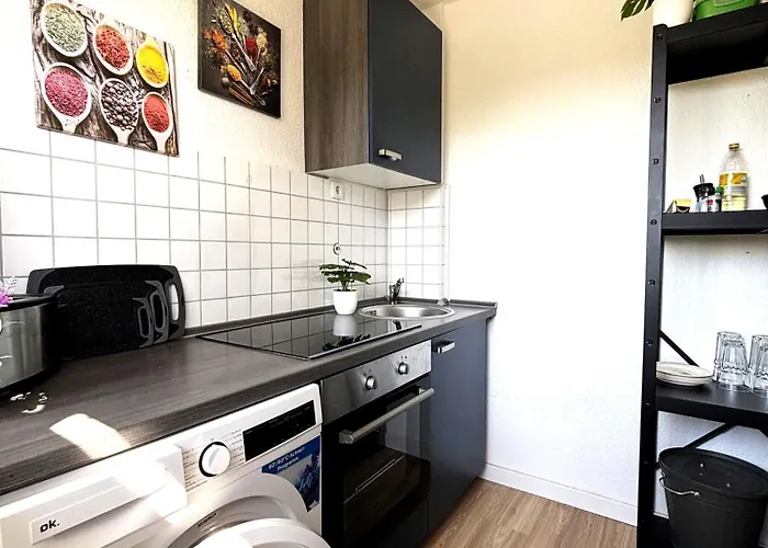 Chillcouture Chillen An Der Zeche Zollverein, Chilling At Zeche Zollverein Close To Downtown