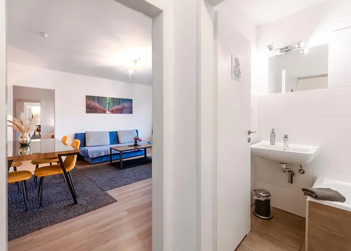 Chillcouture Chillen An Der Zeche Zollverein, Chilling At Zeche Zollverein Close To Downtown *